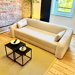 Suburban Loft בוכום