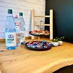 דירה Suburban Loft